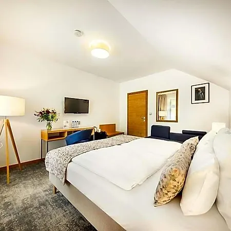 Hotel Vyhlidka 4*