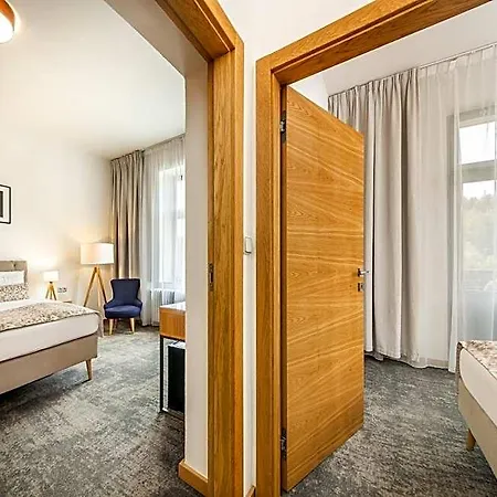 Vyhlidka Hotel 4*